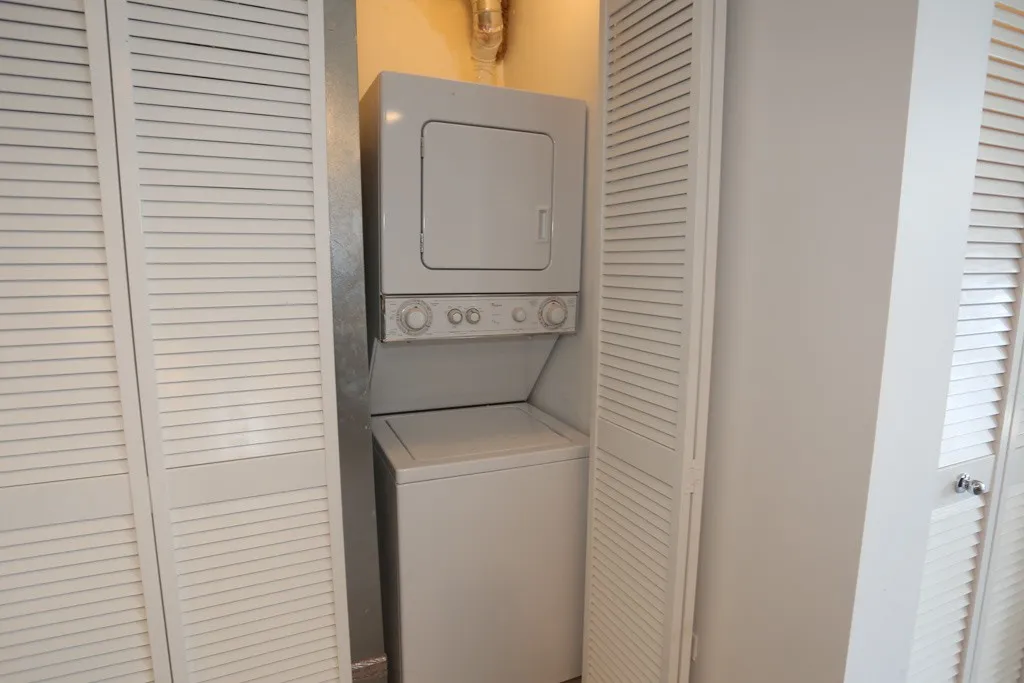 932 W Dakin St, ,  60613, USA 60613-unit#201-Chicago-IL