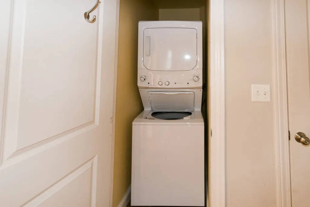 750 W Addison St, , 60613, USA 60613-unit#1S-Chicago-IL
