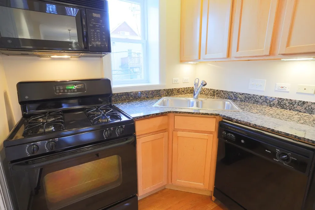 3250 N Clifton Ave, , 60657, USA 60657-unit#2N-Chicago-IL