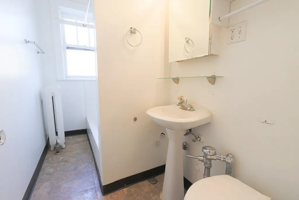 639 W Cornelia Ave, ,  60657, USA 60657-unit#3N-Chicago-IL