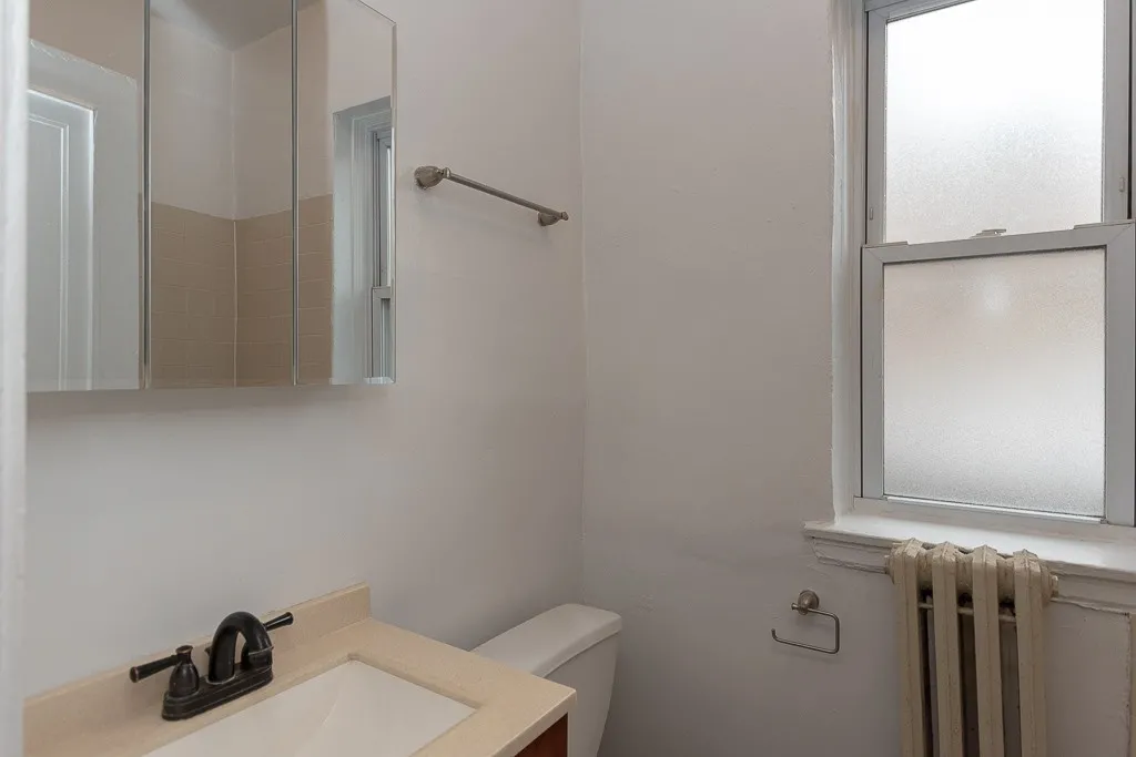 2827 N Burling St, ,  60657, USA 60657-unit#309-Chicago-IL