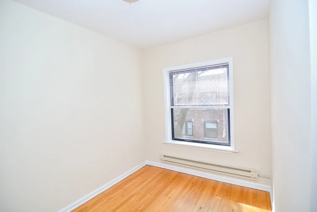 744 W Addison St, ,  60613, USA 60613-unit#3S-Chicago-IL