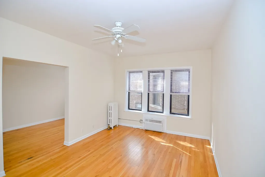 744 W Addison St, ,  60613, USA 60613-unit#3S-Chicago-IL