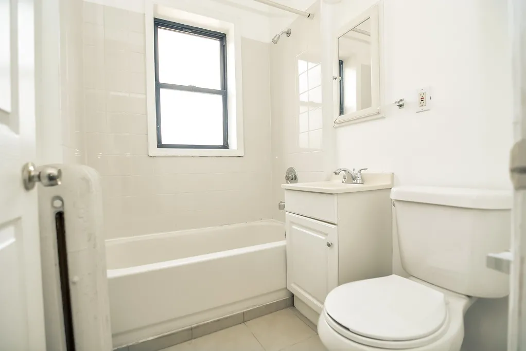 744 W Addison St, ,  60613, USA 60613-unit#3S-Chicago-IL