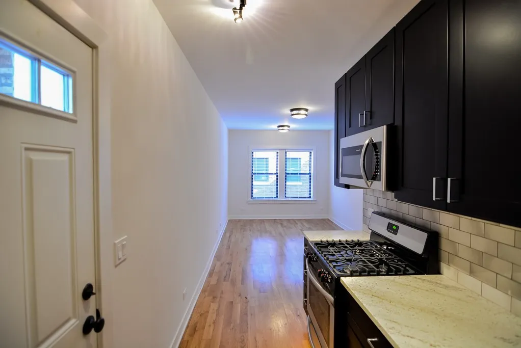 2207 W Eastwood Ave, ,  60625, USA 60625-unit#2N-Chicago-IL