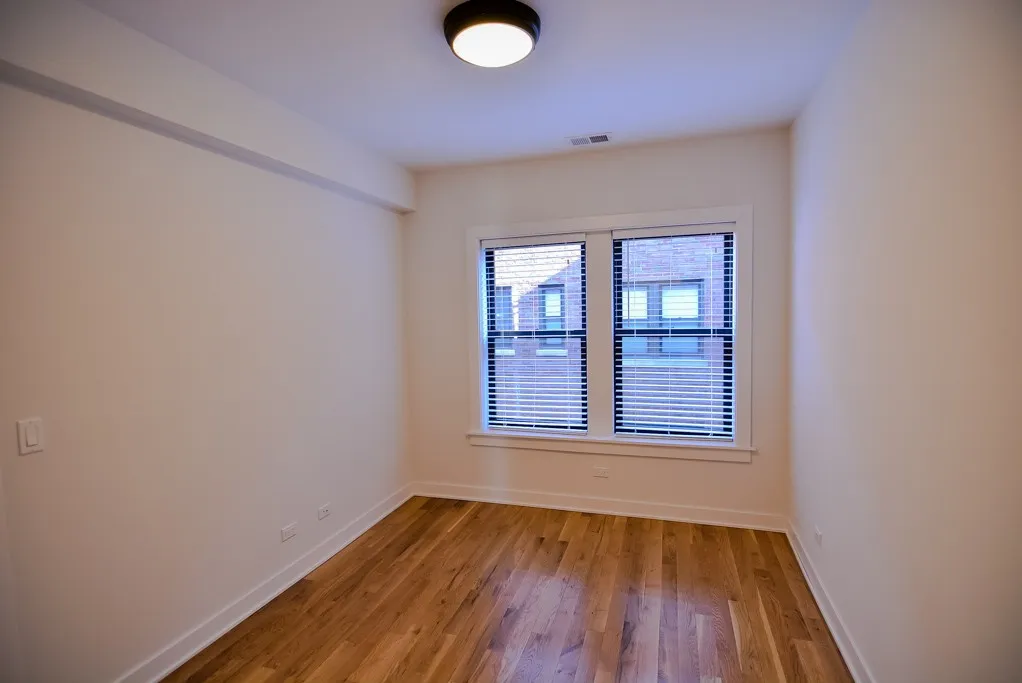 2207 W Eastwood Ave, ,  60625, USA 60625-unit#2N-Chicago-IL