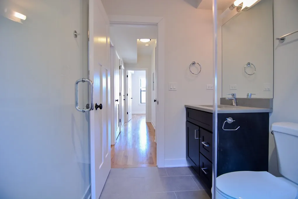 2207 W Eastwood Ave, ,  60625, USA 60625-unit#2N-Chicago-IL