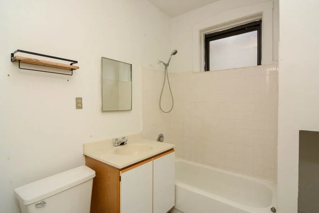825 W Waveland Ave, , 60613, USA 60613-unit#1N-Chicago-IL