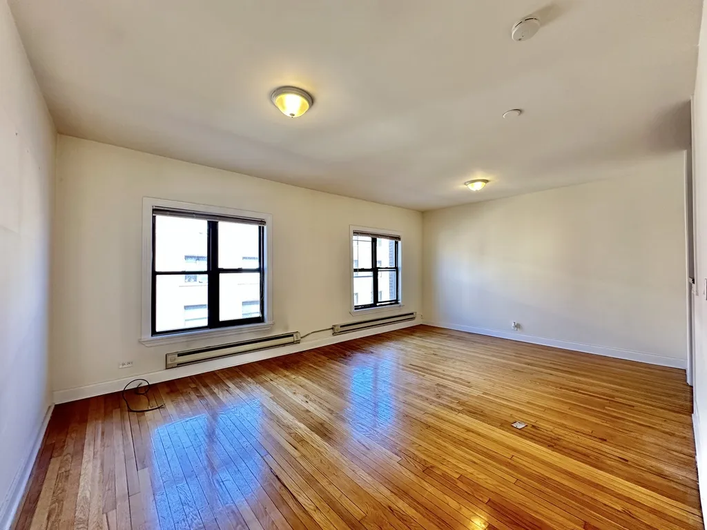 829 W Waveland Ave, , 60613, USA 60613-unit#2S-Chicago-IL