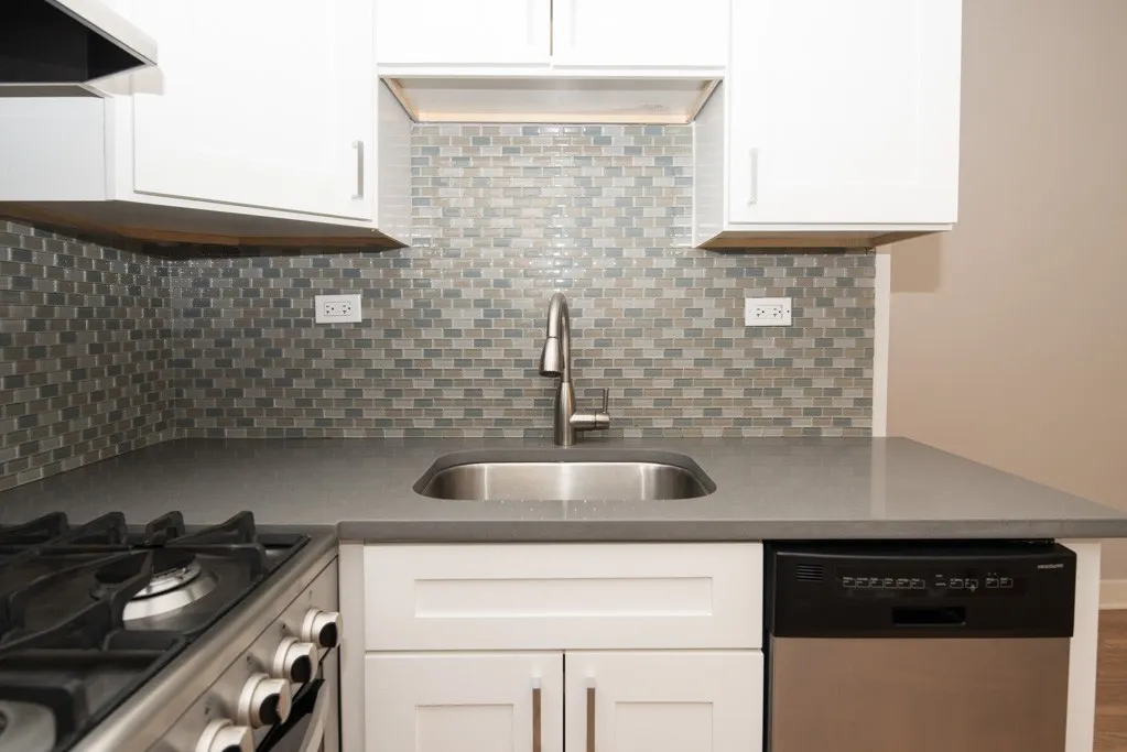 511 W Belmont Ave, , 60657, USA 60657-unit#44-Chicago-IL