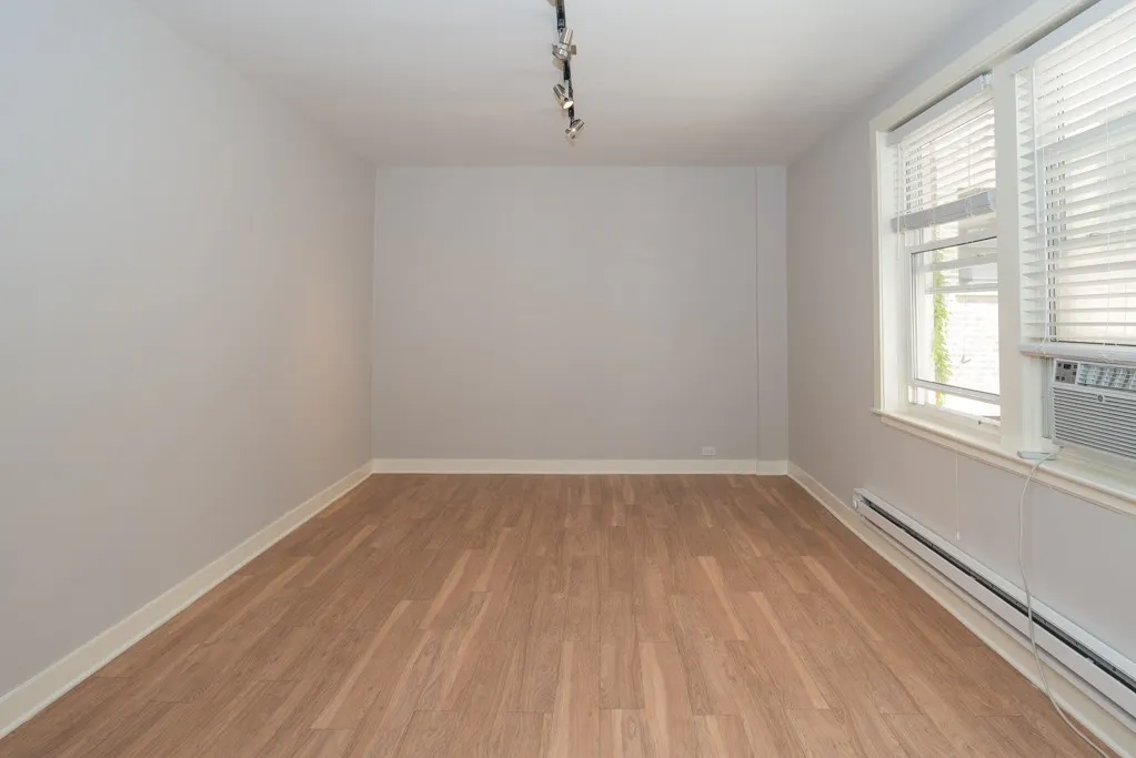 511 W Belmont Ave, , 60657, USA 60657-unit#44-Chicago-IL