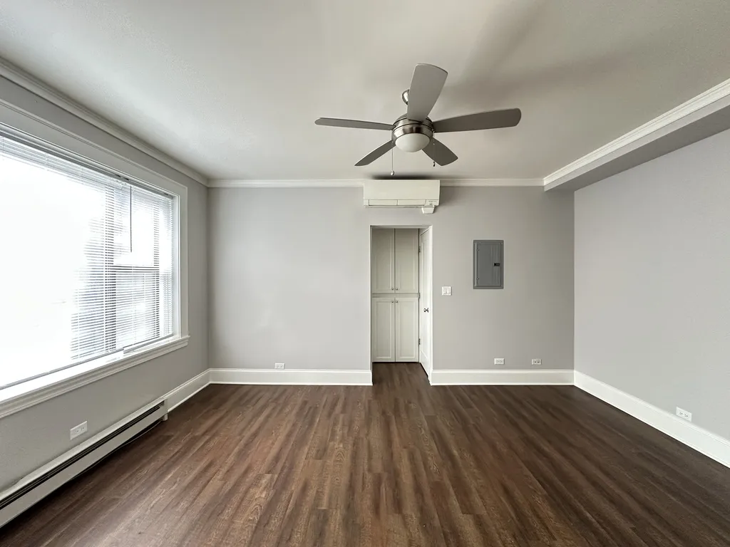 817 W Lakeside Pl, ,  60640, USA 60640-unit#409-Chicago-IL