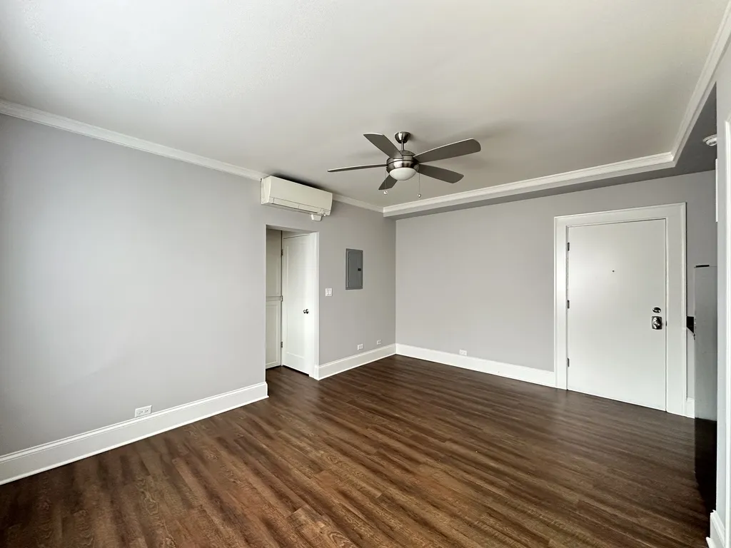 817 W Lakeside Pl, ,  60640, USA 60640-unit#409-Chicago-IL