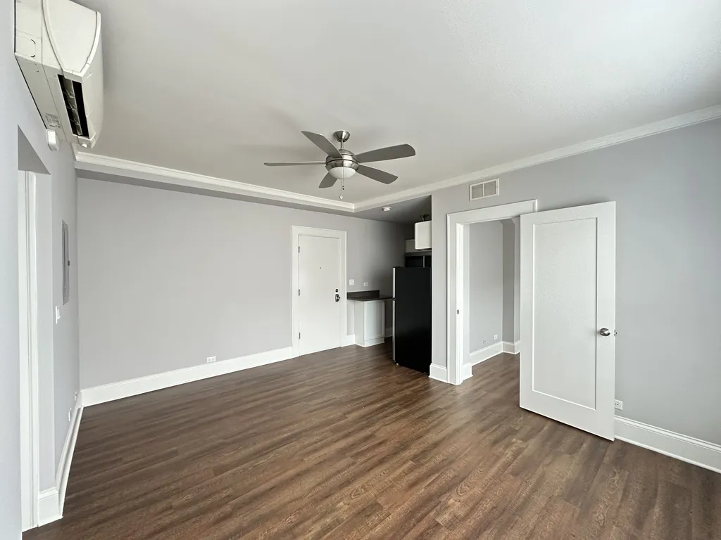 817 W Lakeside Pl, ,  60640, USA 60640-unit#409-Chicago-IL