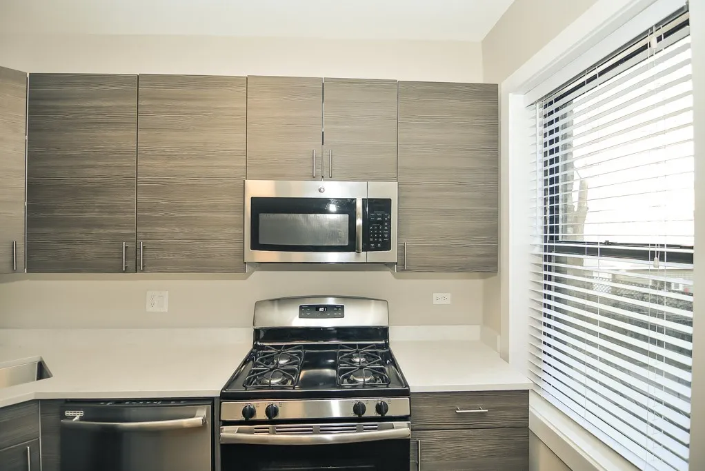 2230 N Sawyer Ave, , 60647, USA 60647-unit#1W-Chicago-IL