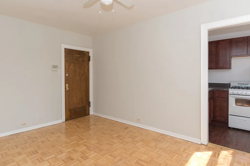 739 W Belmont Ave, , 60657, USA 60657-unit#506-Chicago-IL