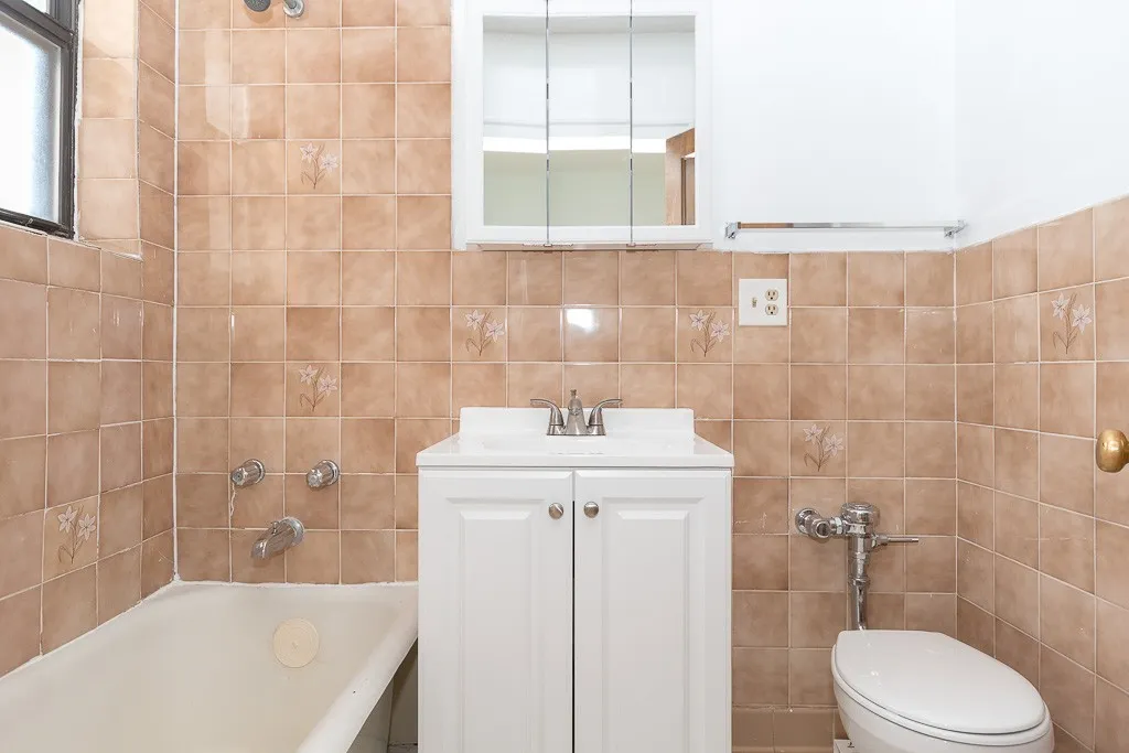 739 W Belmont Ave, , 60657, USA 60657-unit#506-Chicago-IL