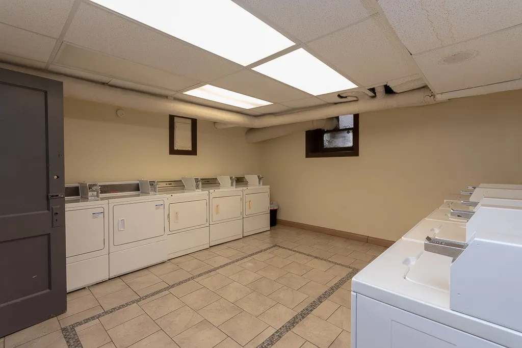 739 W Belmont Ave, , 60657, USA 60657-unit#506-Chicago-IL