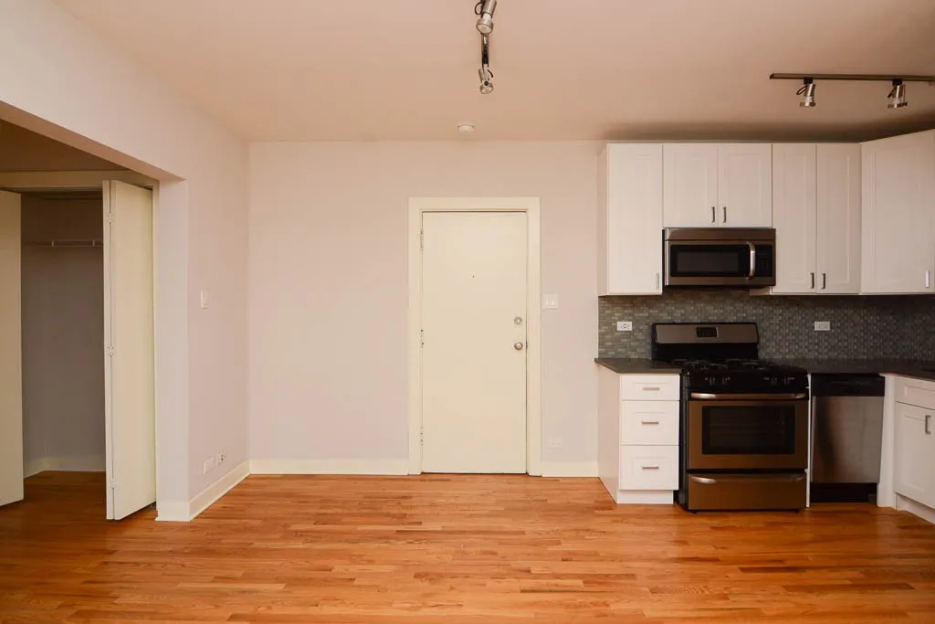 2420 N Kedzie Blvd, ,  60647, USA 60647-unit#305-Chicago-IL