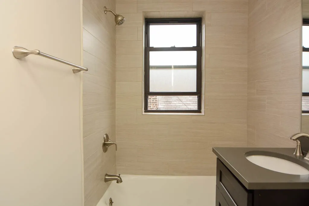 2420 N Kedzie Blvd, ,  60647, USA 60647-unit#305-Chicago-IL