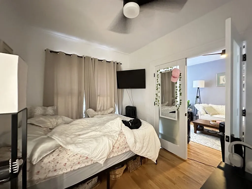 629 W Cornelia Ave, ,  60657, USA 60657-unit#3S-Chicago-IL