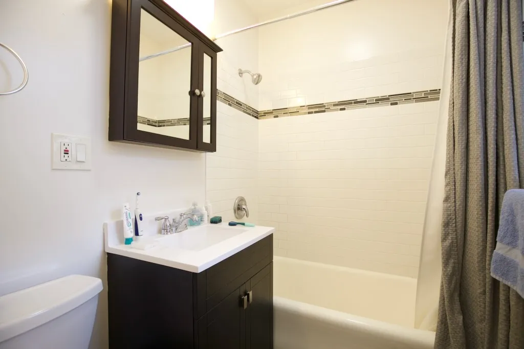3345 N Marshfield Ave, , 60657, USA 60657-unit#302-Chicago-IL