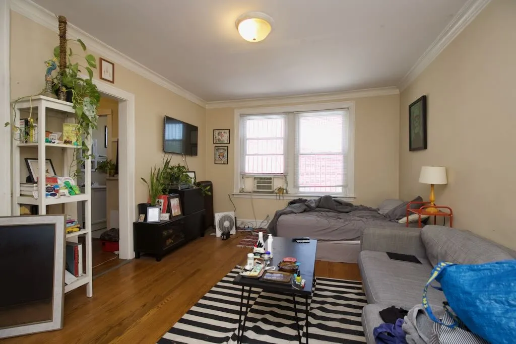 3121 N Hamlin Ave, , 60618, USA 60618-unit#2M-Chicago-IL