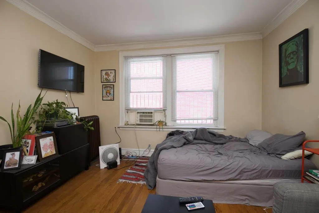 3121 N Hamlin Ave, , 60618, USA 60618-unit#2M-Chicago-IL