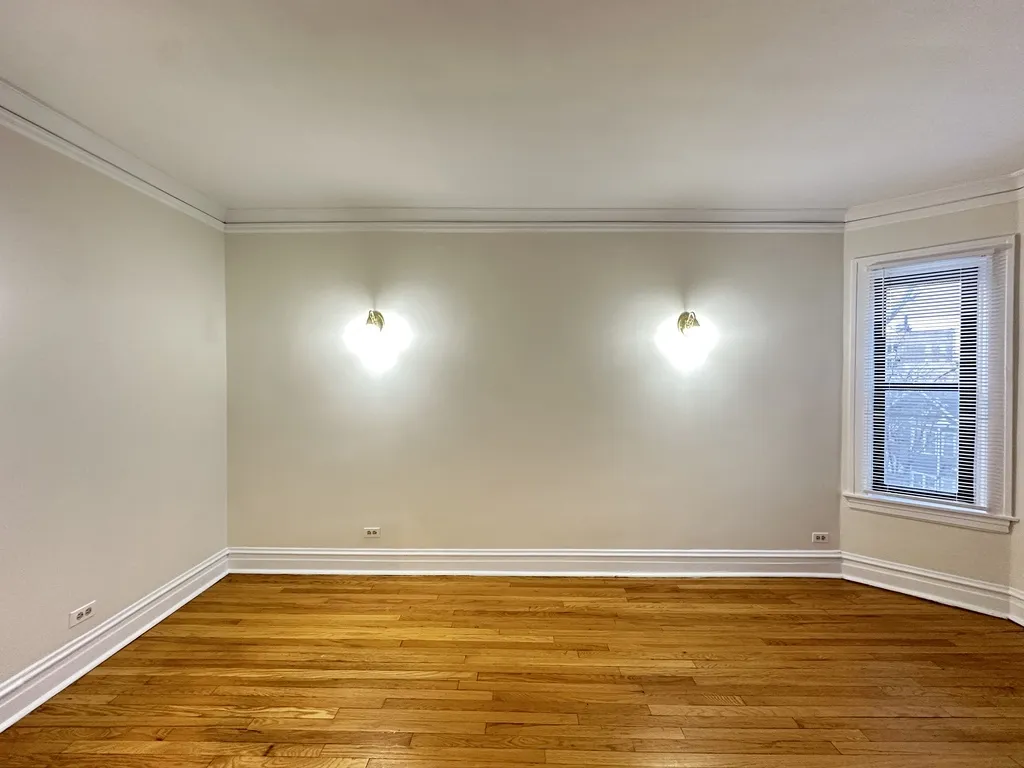 1913 W Larchmont Ave, ,  60613, USA 60613-unit#3B-Chicago-IL