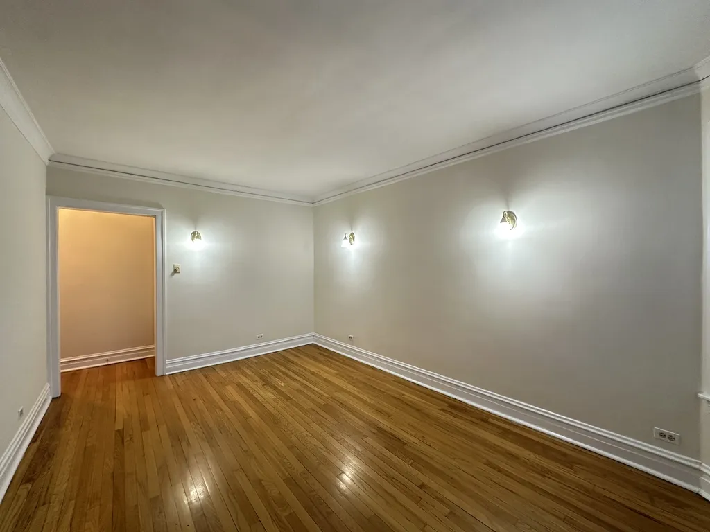 1913 W Larchmont Ave, ,  60613, USA 60613-unit#3B-Chicago-IL