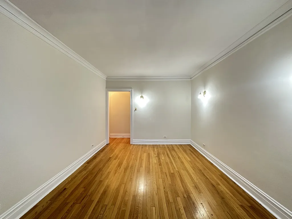 1913 W Larchmont Ave, ,  60613, USA 60613-unit#3B-Chicago-IL