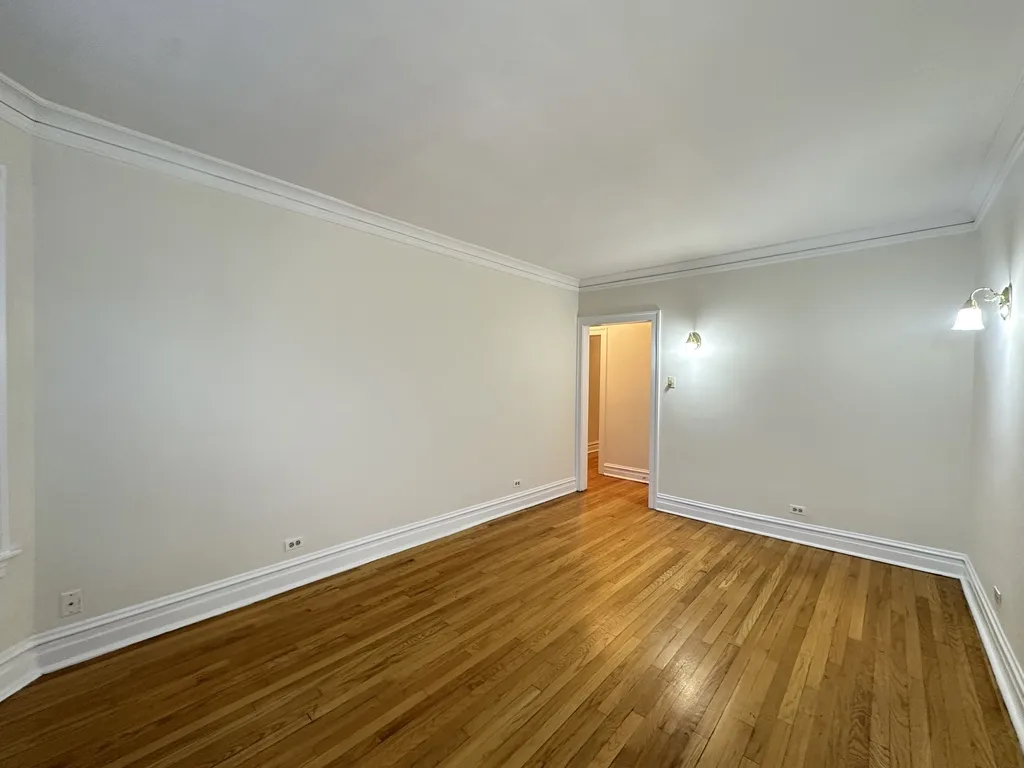 1913 W Larchmont Ave, ,  60613, USA 60613-unit#3B-Chicago-IL