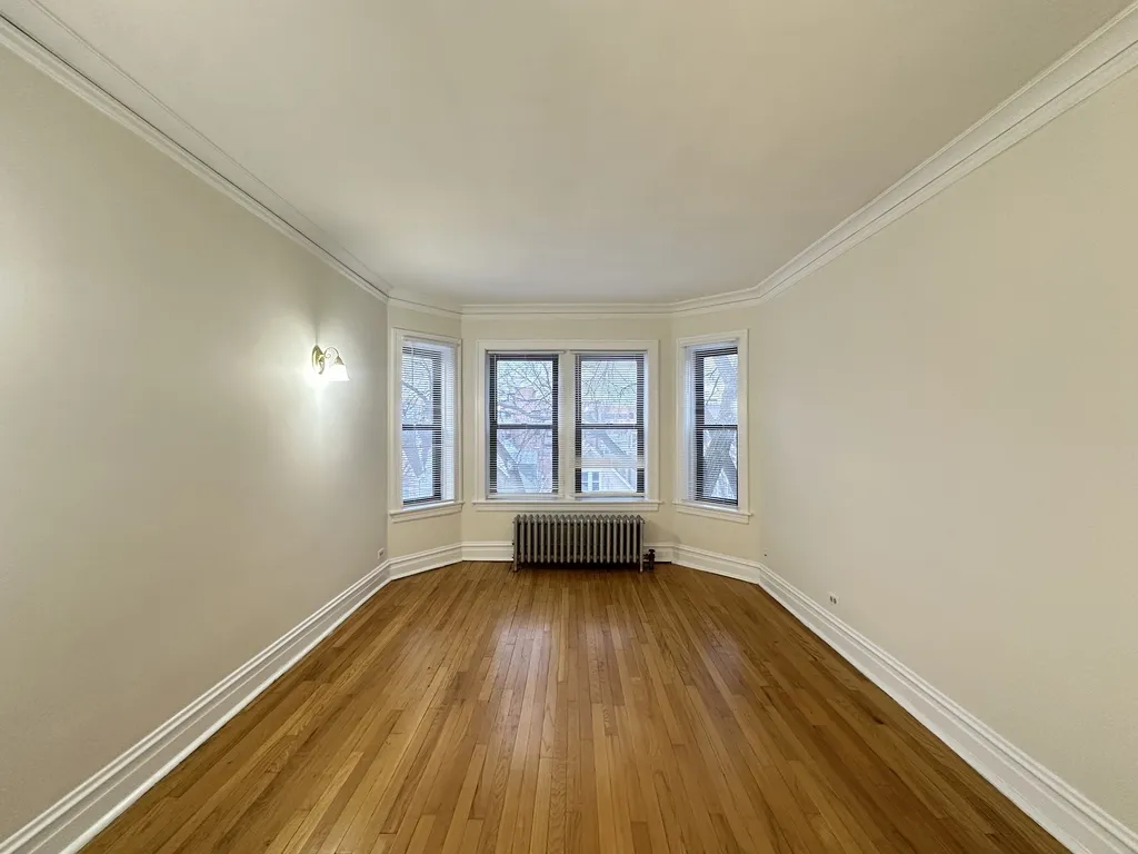 1913 W Larchmont Ave, ,  60613, USA 60613-unit#3B-Chicago-IL