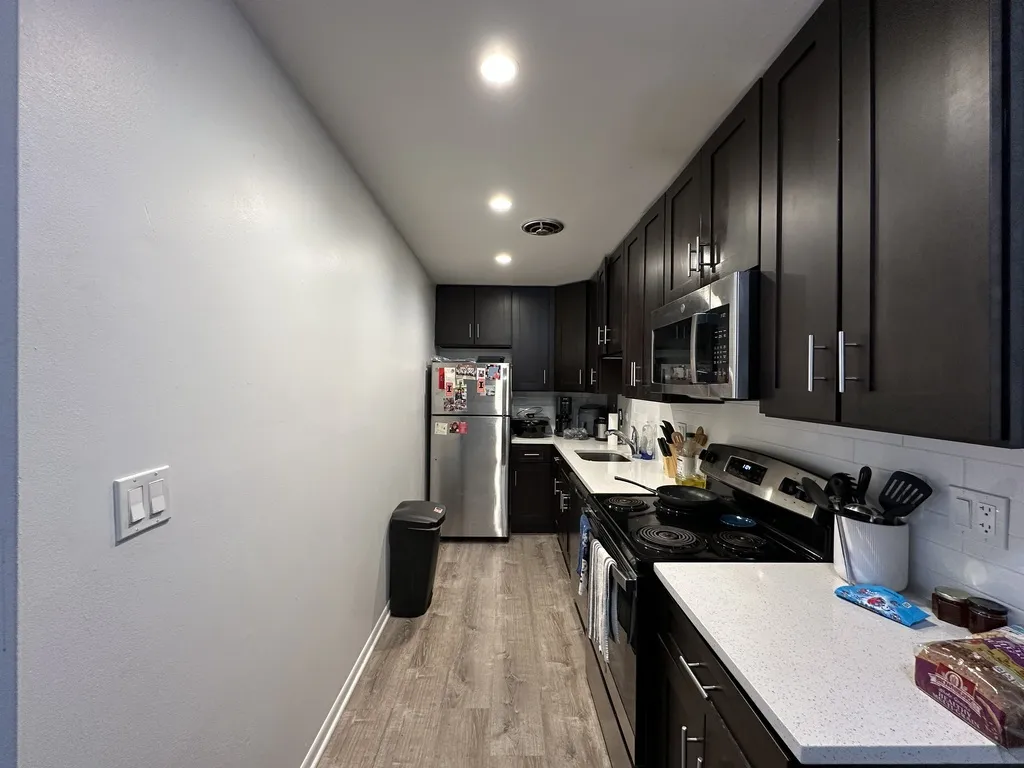 520 W Aldine Ave, , 60657, USA 60657-unit#412-Chicago-IL
