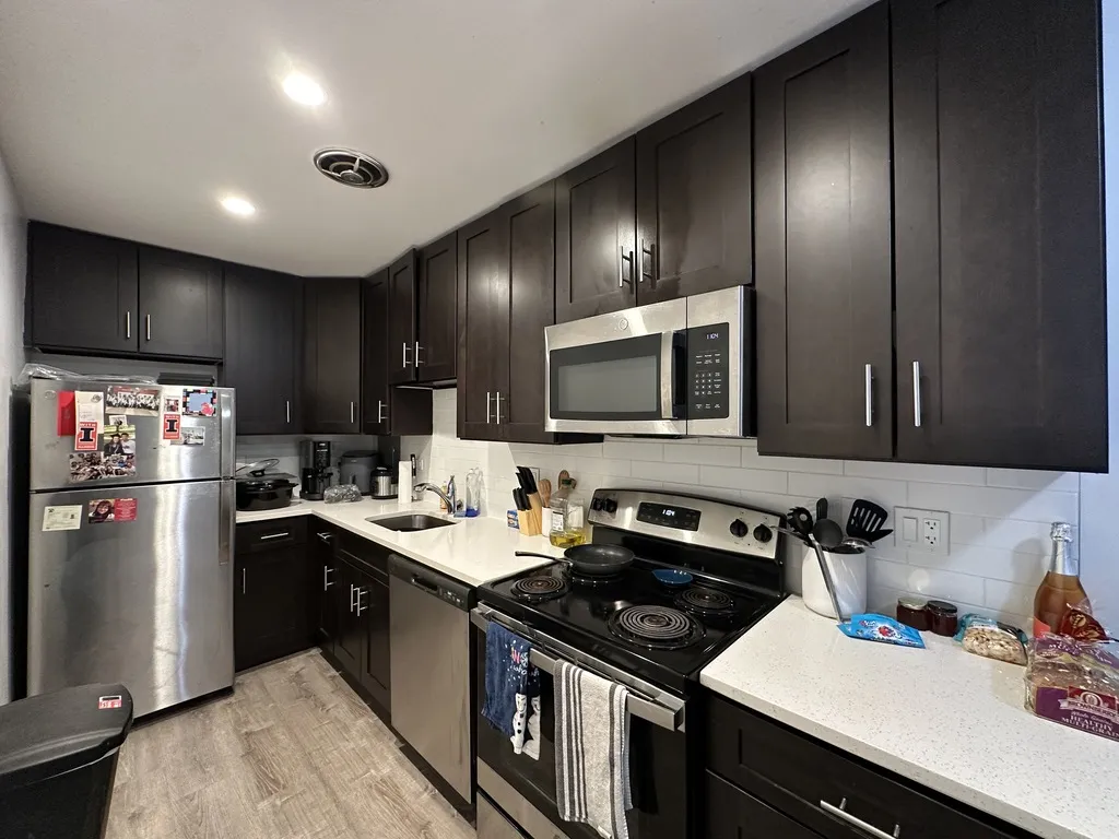 520 W Aldine Ave, , 60657, USA 60657-unit#412-Chicago-IL
