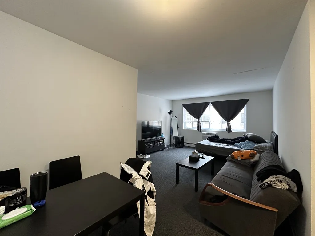 520 W Aldine Ave, , 60657, USA 60657-unit#412-Chicago-IL
