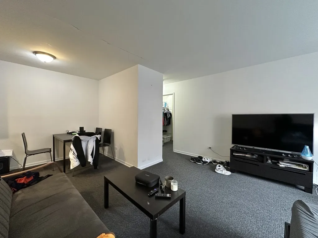 520 W Aldine Ave, , 60657, USA 60657-unit#412-Chicago-IL