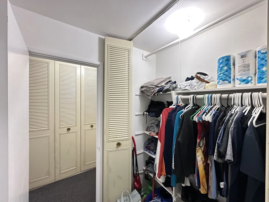 520 W Aldine Ave, , 60657, USA 60657-unit#412-Chicago-IL