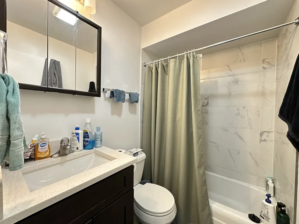 520 W Aldine Ave, , 60657, USA 60657-unit#412-Chicago-IL