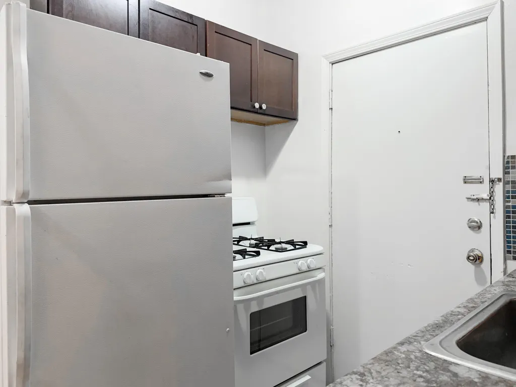 931 W Sunnyside Ave, ,  60640, USA 60640-unit#2S-Chicago-IL