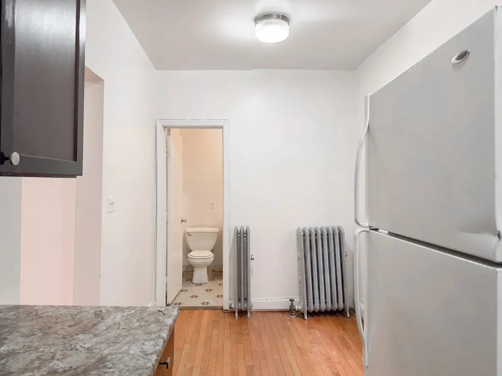 931 W Sunnyside Ave, ,  60640, USA 60640-unit#2S-Chicago-IL