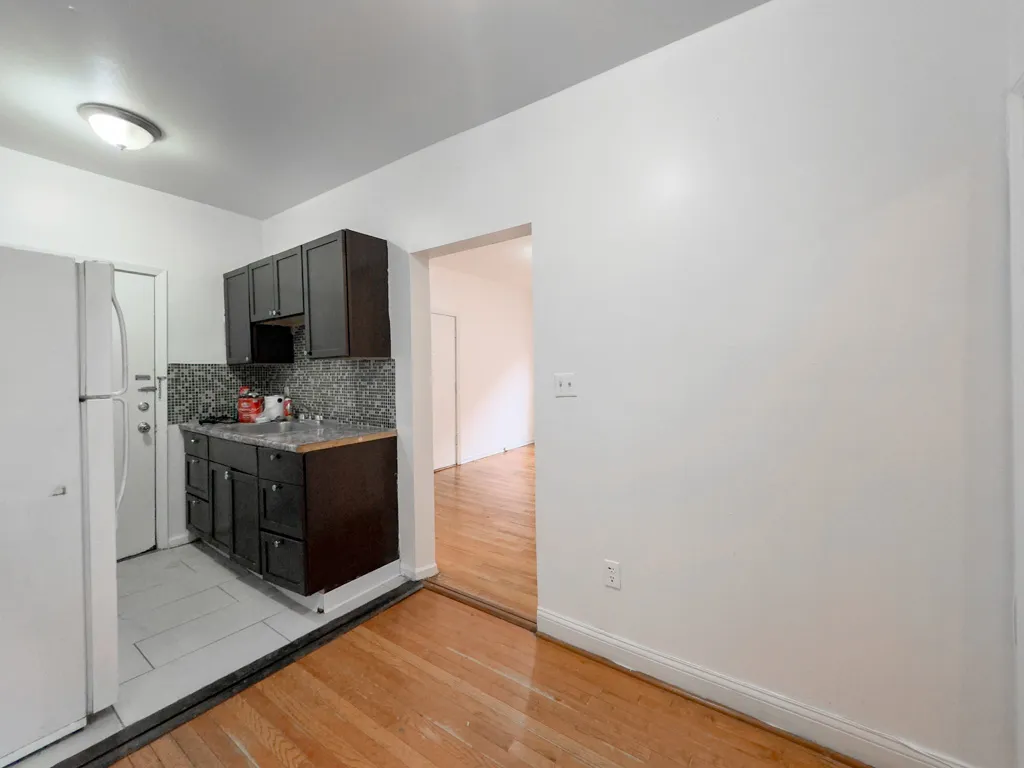 931 W Sunnyside Ave, ,  60640, USA 60640-unit#2S-Chicago-IL