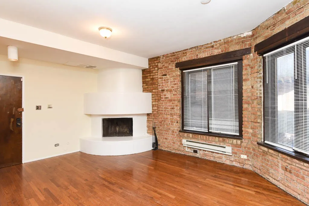 556 W Wellington Ave, ,  60657, USA 60657-unit#2R-Chicago-IL
