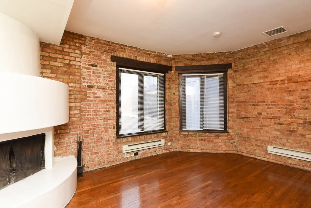 556 W Wellington Ave, ,  60657, USA 60657-unit#2R-Chicago-IL