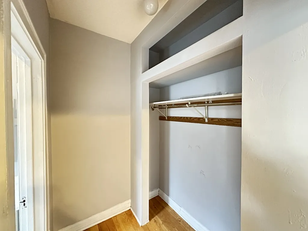 2827 N Burling St, ,  60657, USA 60657-unit#202-Chicago-IL