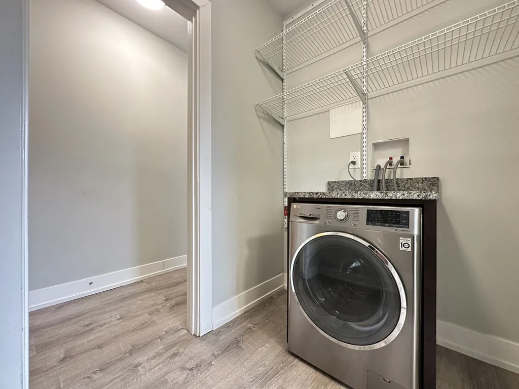 713 W Brompton Ave, ,  60657, USA 60657-unit#64-Chicago-IL