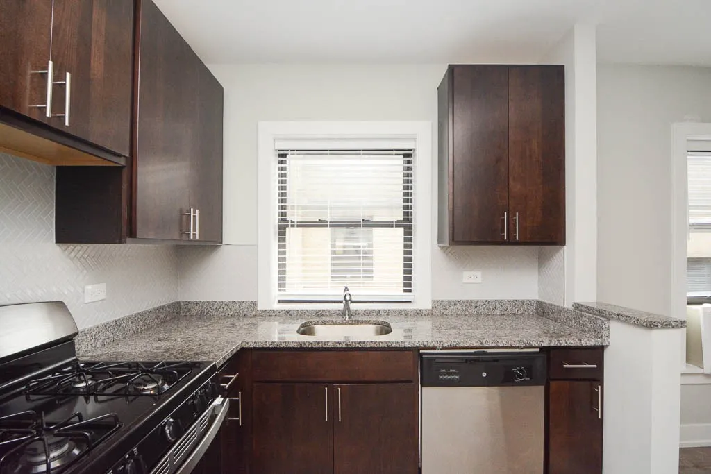 713 W Brompton Ave, ,  60657, USA 60657-unit#66-Chicago-IL