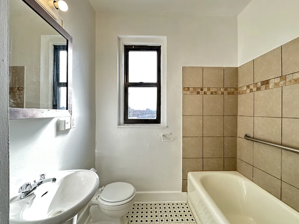 3831 N Fremont St, , 60613, USA 60613-unit#503-Chicago-IL