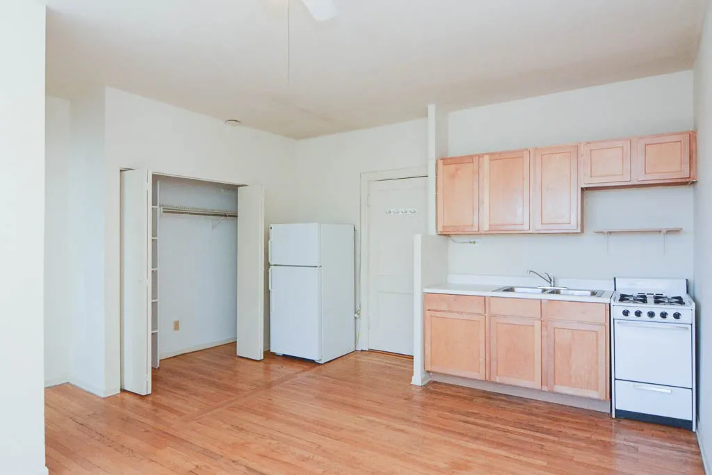 1050 W George St, ,  60657, USA 60657-unit#303-Chicago-IL