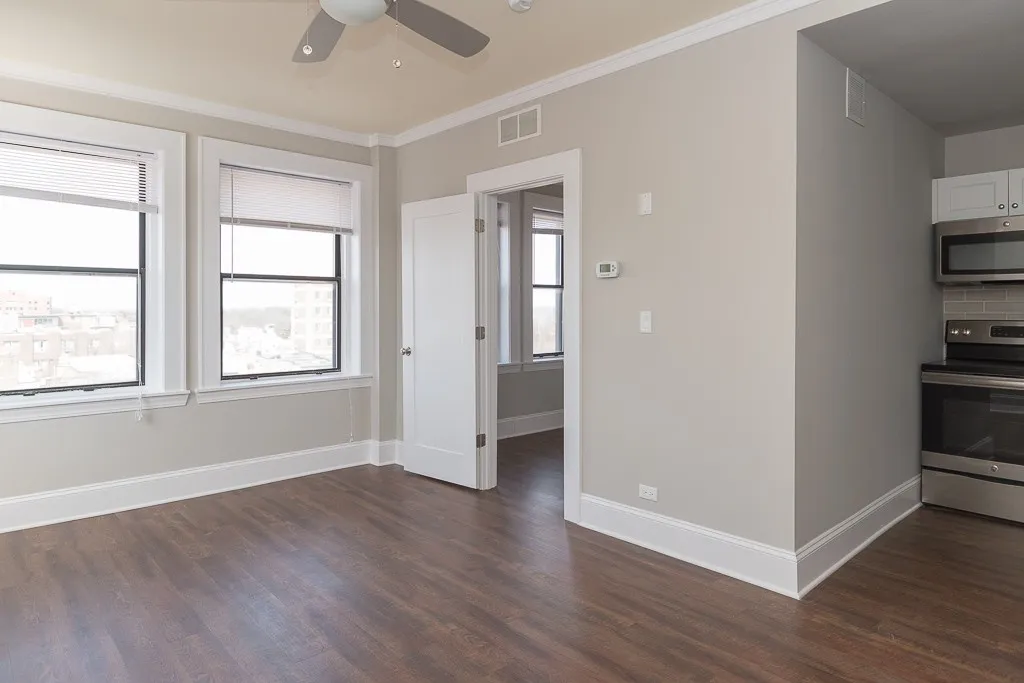 817 W Lakeside Pl, ,  60640, USA 60640-unit#701-Chicago-IL